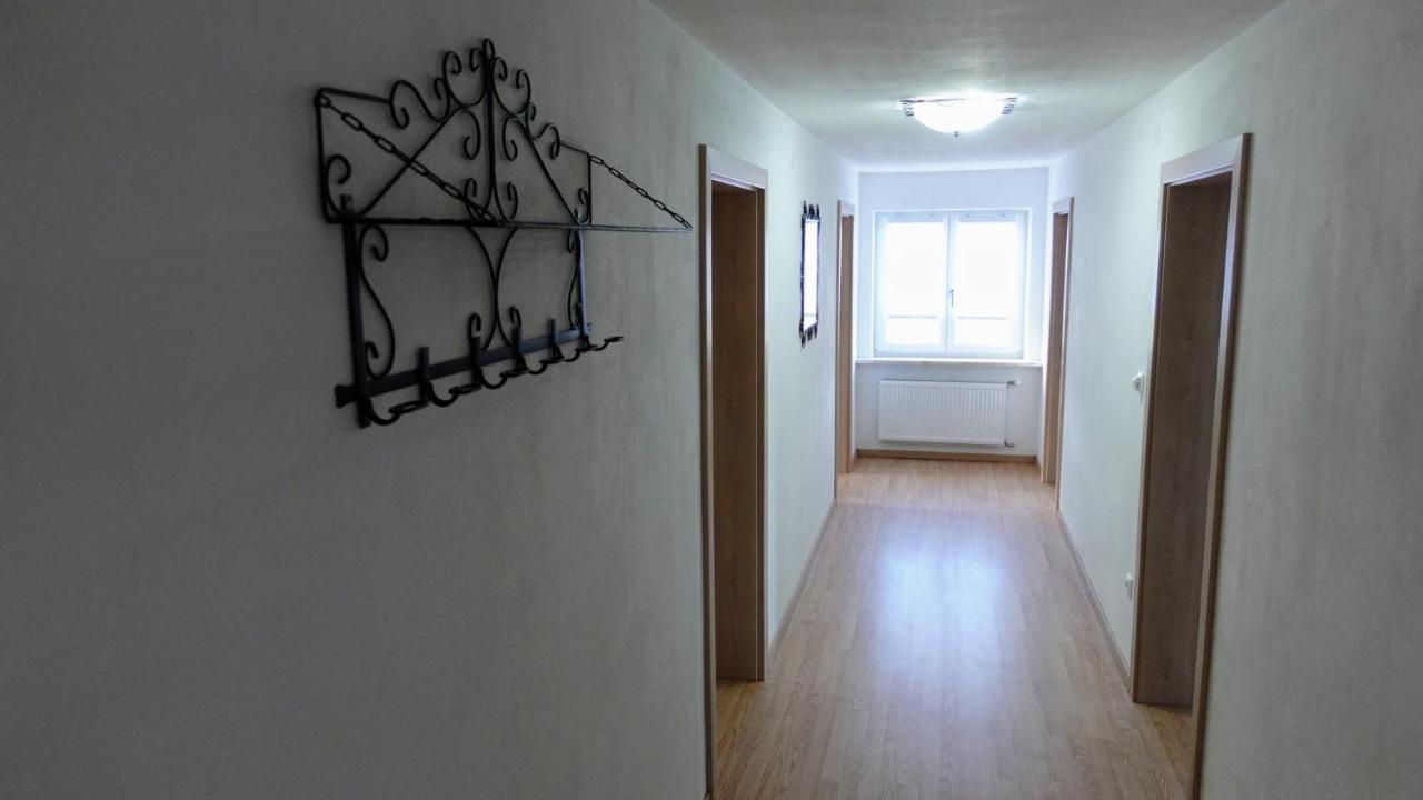 Joe'S Appartement Ebbs Exterior foto